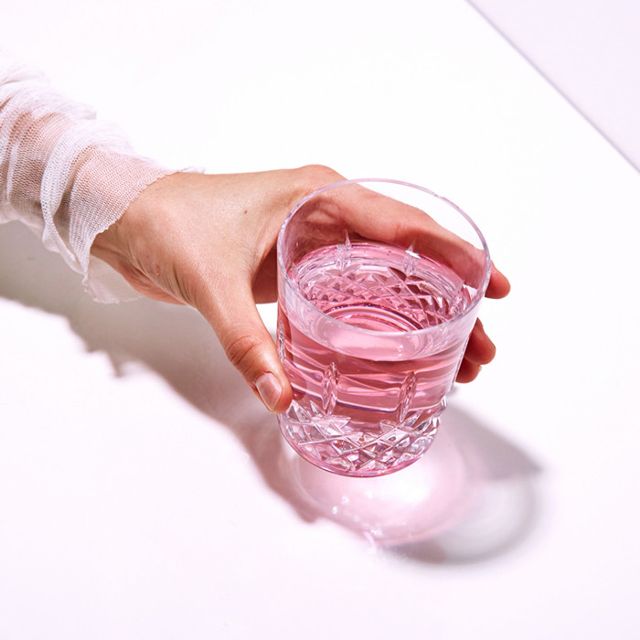 Collagen nước rất dễ uống nhờ có mùi vị thơm ngon
